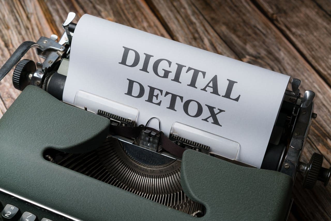 Digital Detox: Reclaim Your Youth by Cutting Screen Time