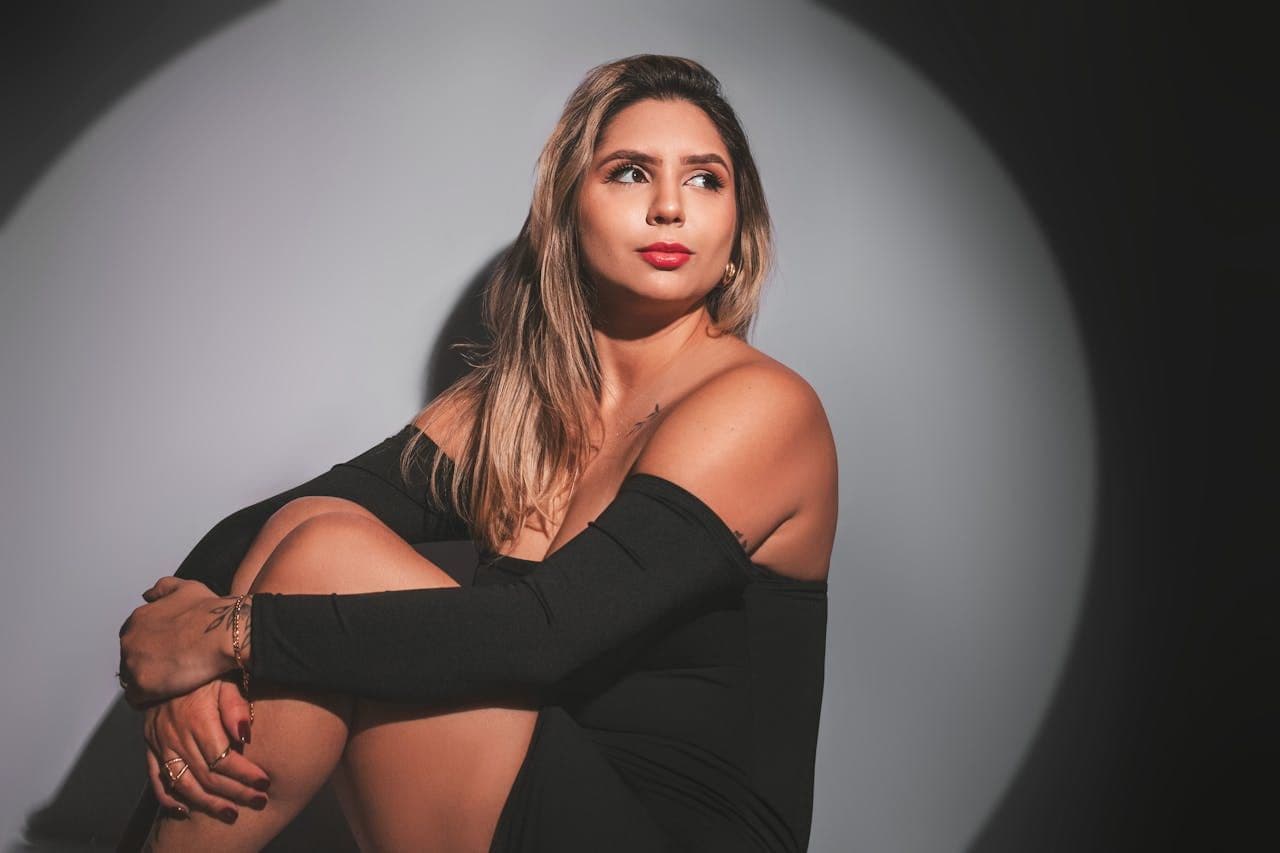 Minimalist Beauty Hacks: How to Look Great with Less Time and Money