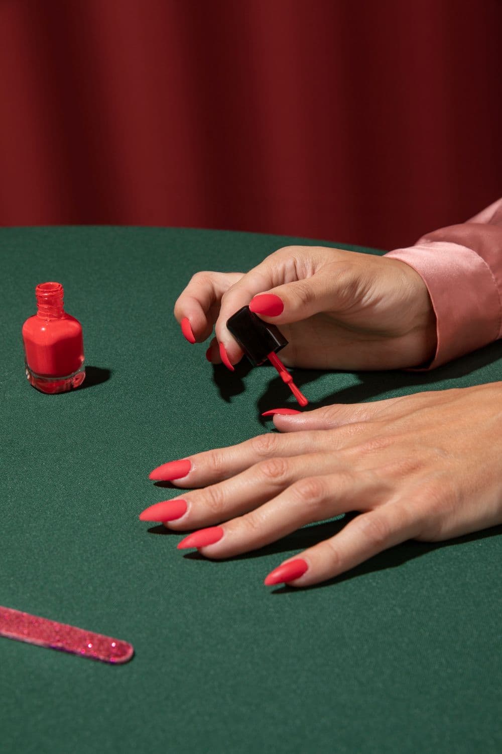 Out With the Old, In With the Square: Why Square Nails Are the Shape of the Year!